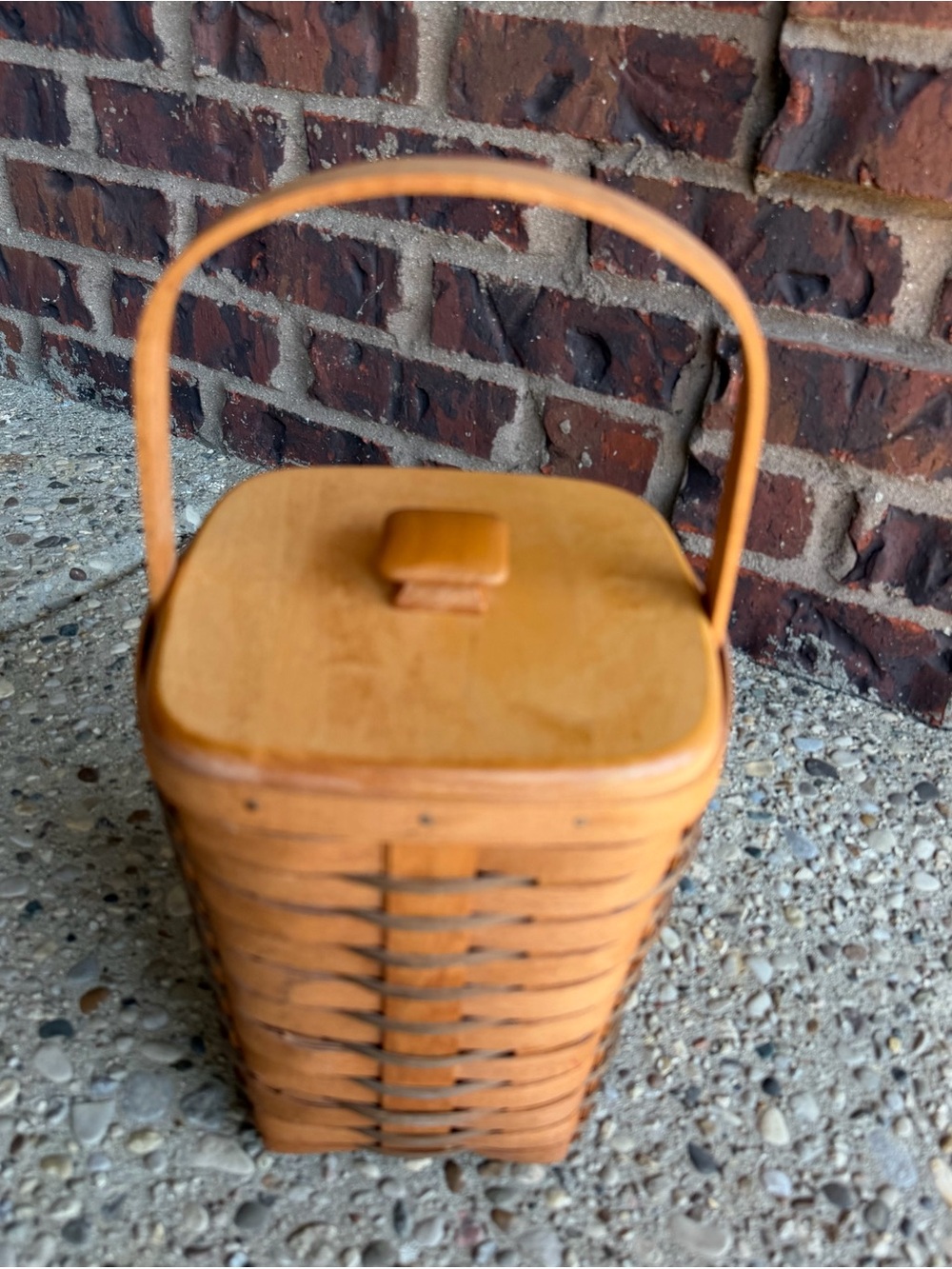 Longaberger 1989 Signed Basket w/ Woodcrafts Lid & Handle Tall USA Made